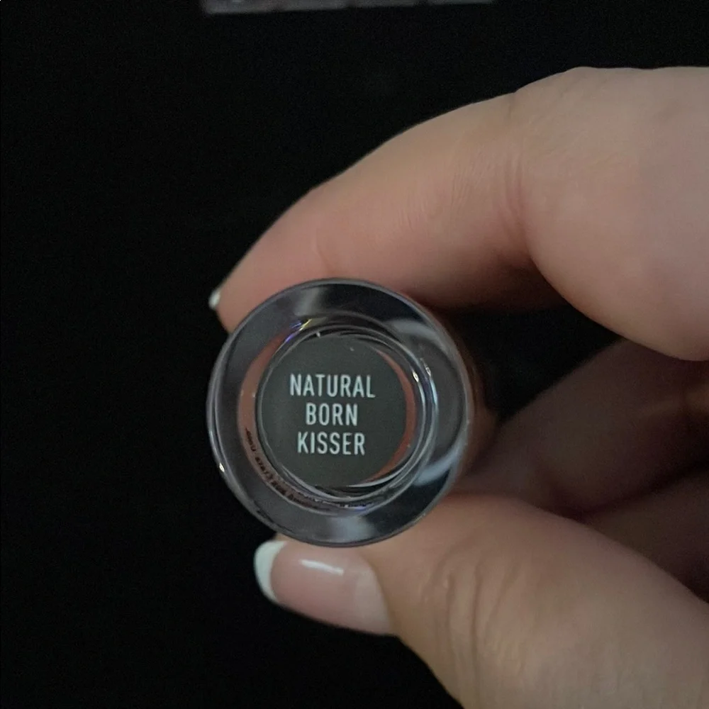 Morphe Make It Big Lip Gloss in color natural born kisser ￼